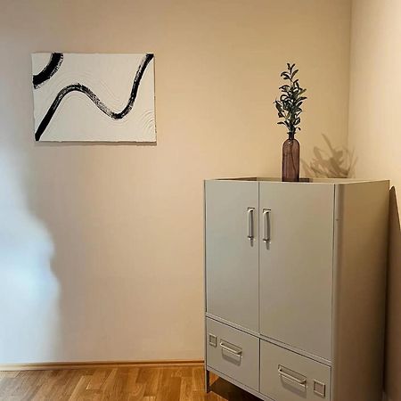 Stilvolle Stadtwohnung - Self Check-In Mit Guten Parkmoeglichkeiten Γκρατς Εξωτερικό φωτογραφία